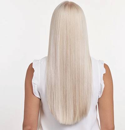 A La Recherche D Un Nouveau Blond Tendance Voici Comment Obtenir Des Cheveux Blond Polaire Depuis Chez Vous Garnier