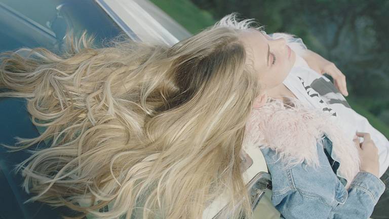 SuperHairblonde4rootsMOBILE