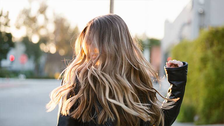 Wavy Blonde MOBILE