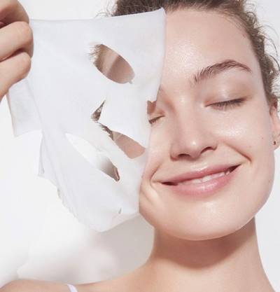Masques visage : pourquoi devriez-vous les utiliser et quels sont 