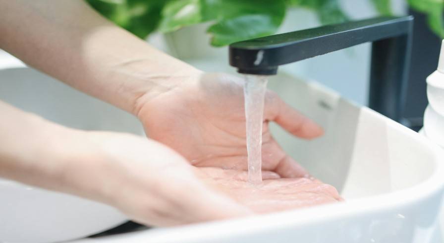 Visuel Article 11 Rincer Eau Micellaire